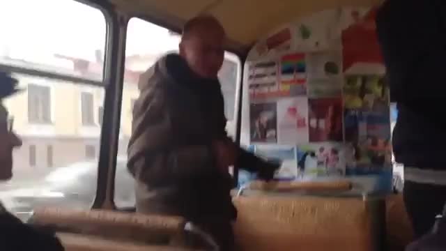 Помогла Дрочит В Автобусе