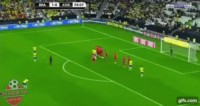 Philippe Coutinho goal free kick | South Korea vs Brazil | Friendly match animated  gif
