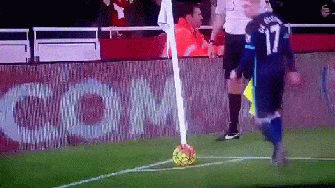 Kevin De Bruyne Funny Corner Kick fail • Arsenal vs Manchester City 0-0  2015 (HD) animated gif