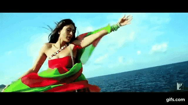 Dil Haara - Full Song | Tashan | Saif Ali Khan | Kareena Kapoor animated gif