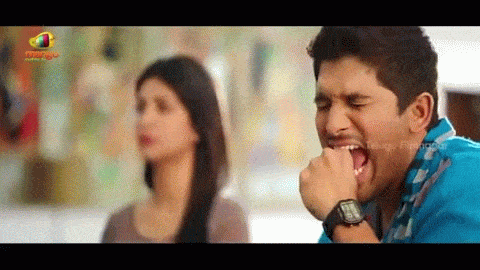 Allu Arjun Shocked at Shruti Hassan character | Race Gurram Movie Comedy  Scenes animated gif